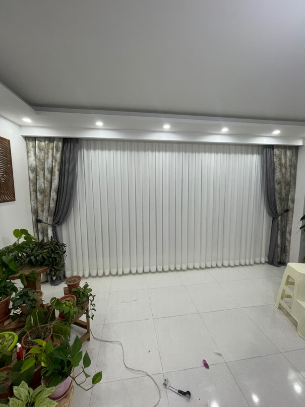دکورپرده والان پرده طرح پتینه سیم دوزی مخمل جنس ترک